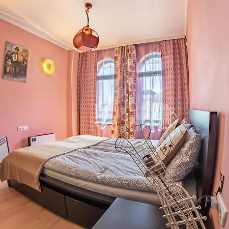 Gondola 1 Bdrm Flat In Cedar Iv * Bansko