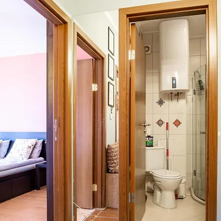 アパート Gondola 1 Bdrm Flat In Cedar Iv バンスコ