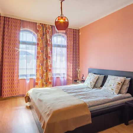 Apartment Gondola 1 Bdrm Flat In Cedar Iv *