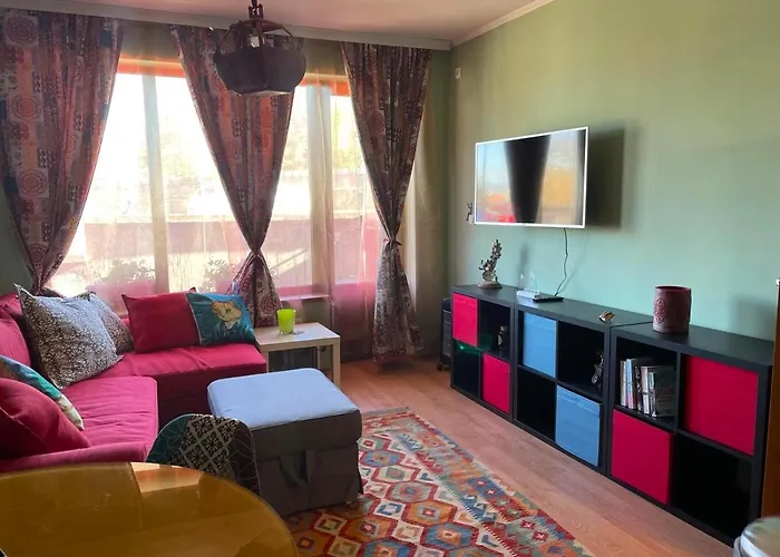 Gondola 1 Bdrm Flat In Cedar Iv *